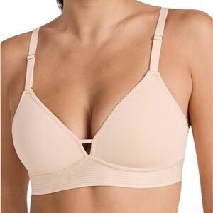 LIVELY - Wireless Bra Adjustable Straps Comfy Nude Sz 38 D